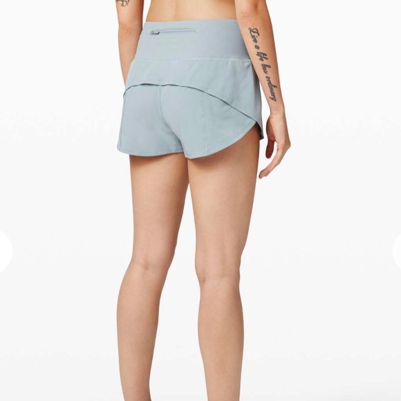 [SOLD] Lululemon Speed Up Short High-Rise *2.5" - Picture 2 of 6
